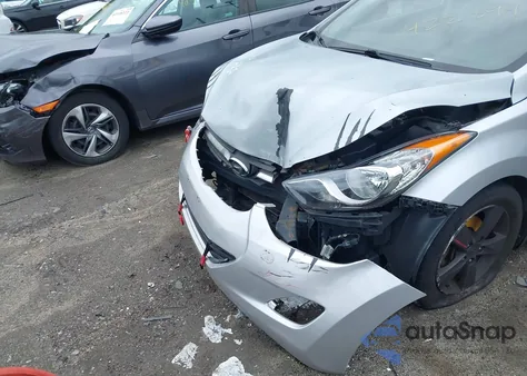 2013 Hyundai Elantra Gls from USA, damaged, VIN 5NPDH4AE9DH171981
